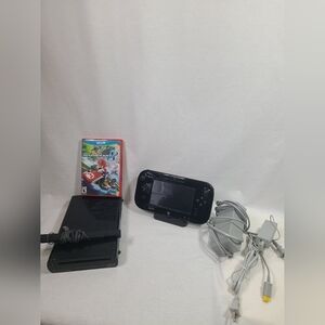 Nintendo Wii U (Mario Kart 8) Deluxe Set Console & GamePad - Tested and works